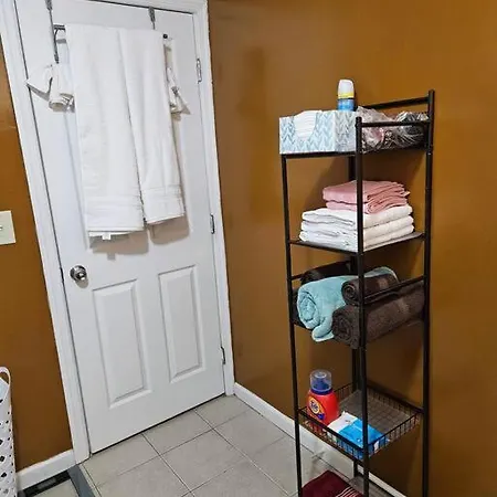 Large 3 Brm 2 Bath Near Ewr Nyc Apartment Newark Exterior photo