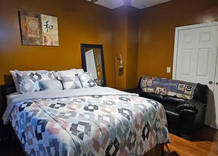 Large 3 Brm 2 Bath Near Ewr Nyc
