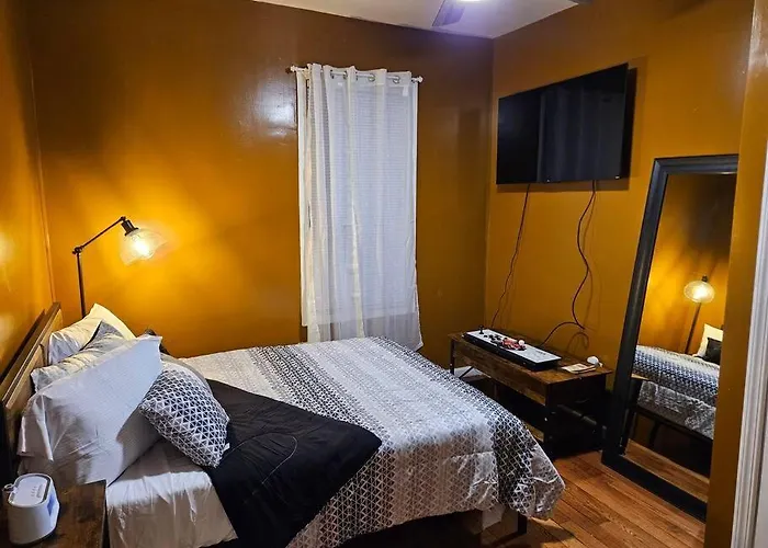 Large 3 Brm 2 Bath Near Ewr Nyc
