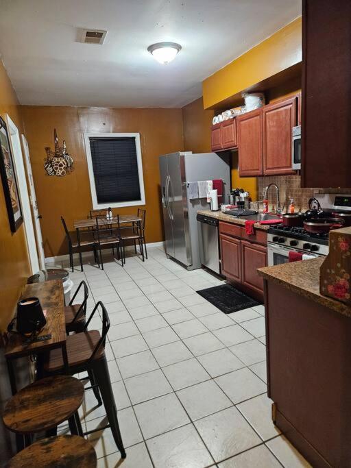 Large 3 Brm 2 Bath Near Ewr Nyc Apartamento Newark