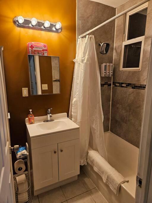 Large 3 Brm 2 Bath Near Ewr Nyc Apartamento *