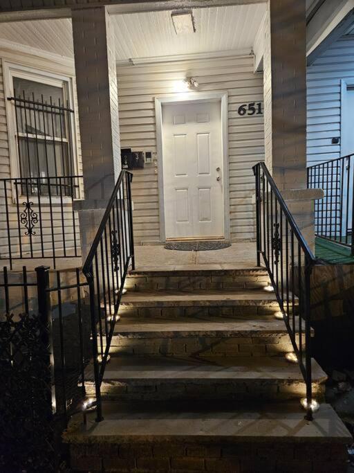 Large 3 Brm 2 Bath Near Ewr Nyc Newark